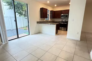 3342 W 104th Terrace, Hialeah, FL 33018 - Photo 7