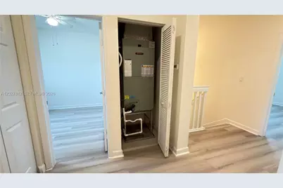 3342 W 104th Ter, Hialeah, FL 33018 - Photo 23