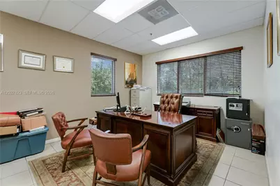 2200 NW 95th Ave, Doral, FL 33172 - Photo 9