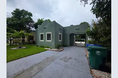 1139 NW 37th St, Miami, FL 33127 - Photo 13