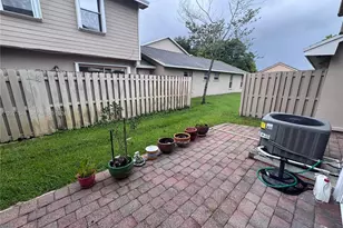 12204 NW 36th Pl, Sunrise, FL 33323 - Photo 7