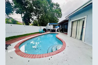 6631 NW 84th St, Tamarac, FL 33321 - Photo 27