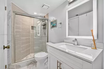 566 N University Dr, Plantation, FL 33324 - Photo 39