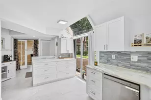 566 N University Dr, Plantation, FL 33324 - Photo 19