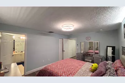 1962 SW 60th Ave, North Lauderdale, FL 33068 - Photo 23