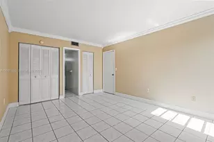 4713 NW 7th St, Miami, FL 33126 - Photo 17