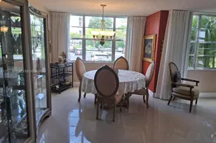 1200 St Charles Pl, Pembroke Pines, FL 33026 - Photo 5