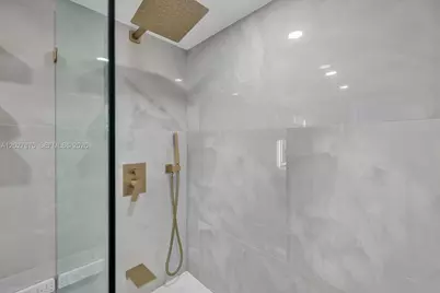 90 Alton Rd #2207, Miami Beach, FL 33139 - Photo 19