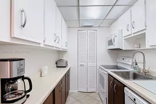 201 178th Dr, Sunny Isles Beach, FL 33160 - Photo 23