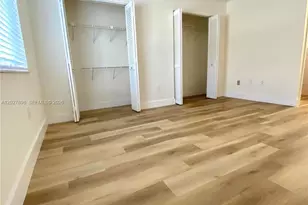 2212 W 74th St, Hialeah, FL 33016 - Photo 25