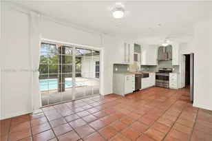 6980 SW 104th St, Pinecrest, FL 33156 - Photo 5