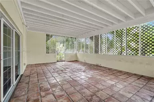 6980 SW 104th St, Pinecrest, FL 33156 - Photo 9