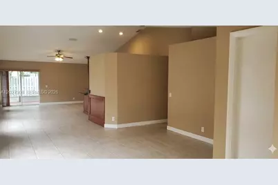 1455 Mira Vista Cir, Weston, FL 33327 - Photo 5