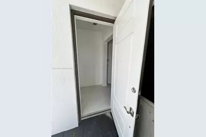 [Address not provided], Miami, FL 33187 - Photo 3