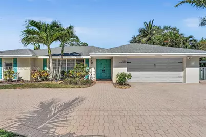 8101 W Lake Dr, Lake Clarke Shores, FL 33406 - Photo 3