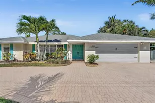 8101 W Lake Dr, Lake Clarke Shores, FL 33406 - Photo 3