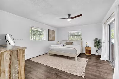 8101 W Lake Dr, Lake Clarke Shores, FL 33406 - Photo 17