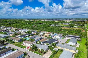 19800 SW 180th Ave, Miami, FL 33187 - Photo 51