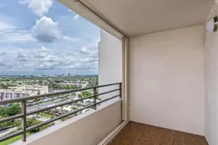 2500 Parkview Dr, Hallandale Beach, FL 33009 - Photo 1