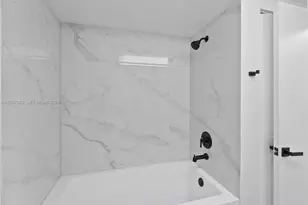 301 Racquet Club Rd, Weston, FL 33326 - Photo 9