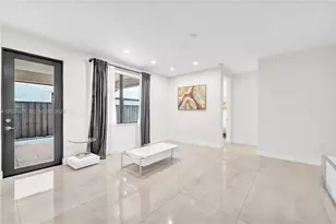 10250 NW 76th Terrace, Doral, FL 33178 - Photo 15