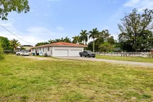 1895 NW 175th St, Miami Gardens, FL 33056 - Photo 25