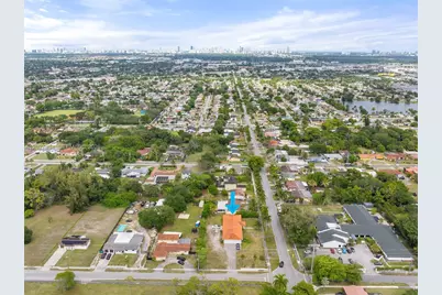 1895 NW 175th St, Miami Gardens, FL 33056 - Photo 9
