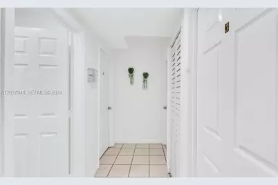 242 SW 15th Ave, Miami, FL 33135 - Photo 13
