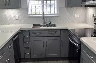 4952 NW 21st Ave, Miami, FL 33142 - Photo 9