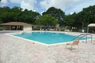 12650 SW 6th St, Pembroke Pines, FL 33027 - Photo 19