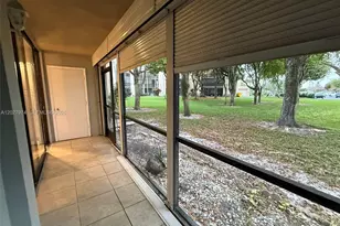 5220 Las Verdes Cir, Delray Beach, FL 33484 - Photo 9