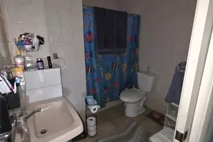 16825 NW 74th Ave, Hialeah, FL 33015 - Photo 15
