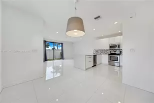 476 NE 194th Terrace, Miami, FL 33179 - Photo 3