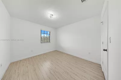 476 NE 194th Ter, Miami, FL 33179 - Photo 15