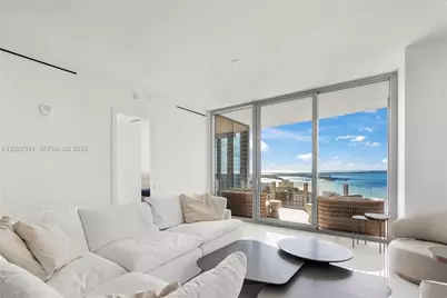 300 Biscayne Boulevard Way #3905W, Miami, FL 33131 - Photo 11