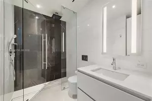 300 Biscayne Blvd Way, Miami, FL 33131 - Photo 19