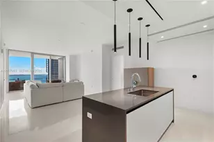 300 Biscayne Blvd Way, Miami, FL 33131 - Photo 9