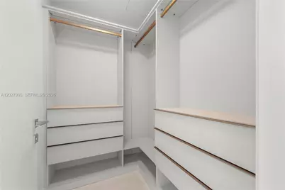 300 Biscayne Boulevard Way #3905W, Miami, FL 33131 - Photo 15