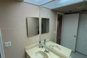 12800 SW 7th Ct, Pembroke Pines, FL 33027 - Photo 13