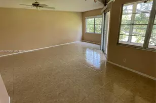 12800 SW 7th Ct, Pembroke Pines, FL 33027 - Photo 3