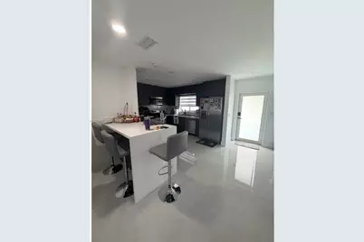 1110 S 14th Ave, Hollywood, FL 33020 - Photo 9
