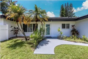 1110 S 14th Ave, Hollywood, FL 33020 - Photo 1