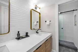 6917 Collins Ave, Miami Beach, FL 33141 - Photo 13