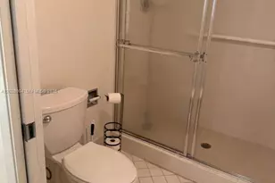 1600 SW 127th Way, Pembroke Pines, FL 33027 - Photo 15