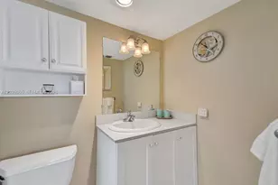 1025 SE 2nd Ave, Dania Beach, FL 33004 - Photo 15
