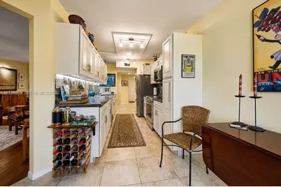 1450 Sheridan St #E 13, Hollywood, FL 33020 - Photo 9