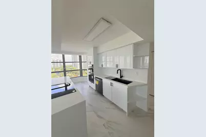 19101 NE 36th Ct #1005, Aventura, FL 33180 - Photo 7