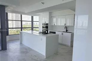 19101 NE 36th Ct, Aventura, FL 33180 - Photo 3