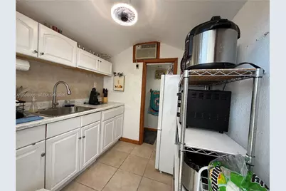 325 Calusa Street, Key Largo, FL 33037 - Photo 15