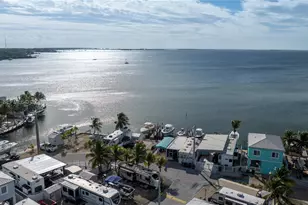 325 Calusa St, Key Largo, FL 33037 - Photo 35
